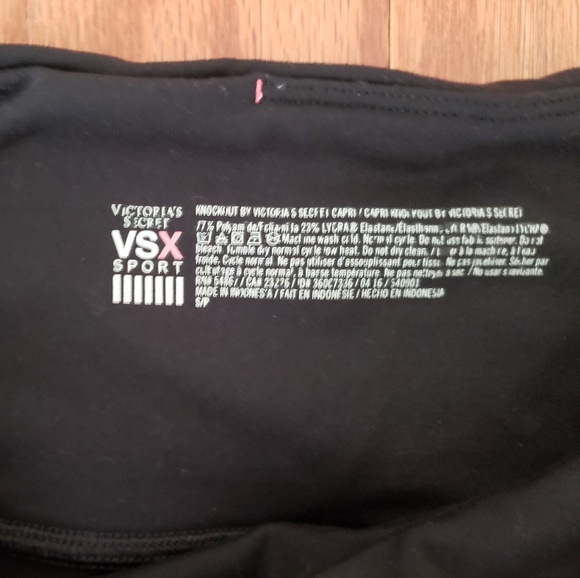 Victoria Secrets VSX Sport knockout capri - Picture 5 of 7
